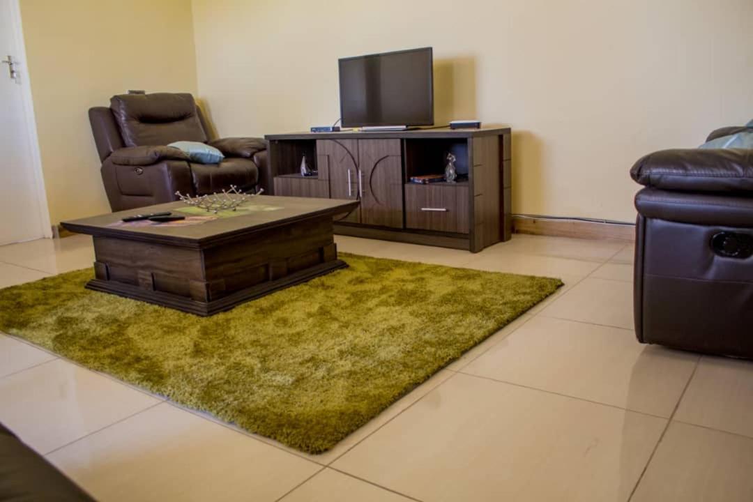 Lynm Residence Harare Bagian luar foto