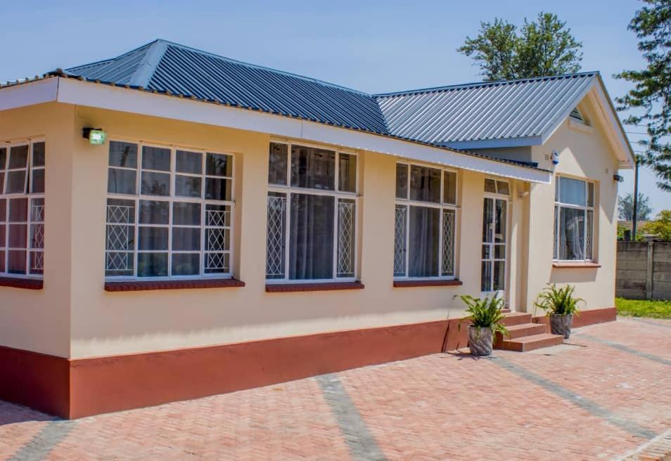 Lynm Residence Harare Bagian luar foto