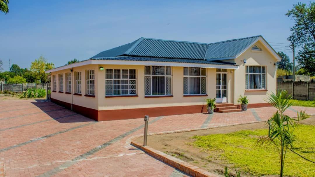 Lynm Residence Harare Bagian luar foto